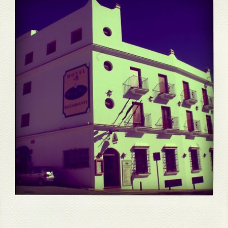 Hotel Restaurante Blanco Y Verde Conil De La Frontera Εξωτερικό φωτογραφία